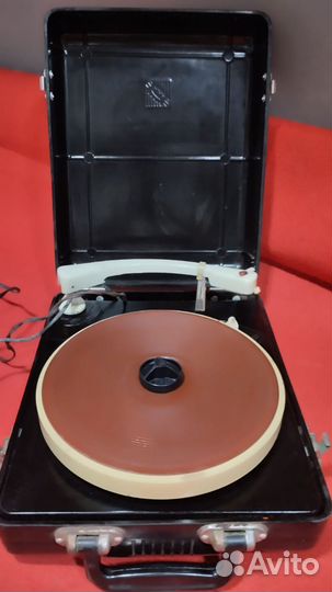 Проигрыватель пластинок ммз