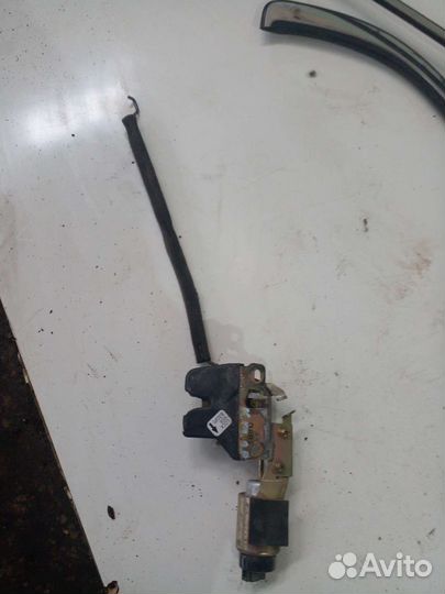 Замок багажника kia magentis sonata ef