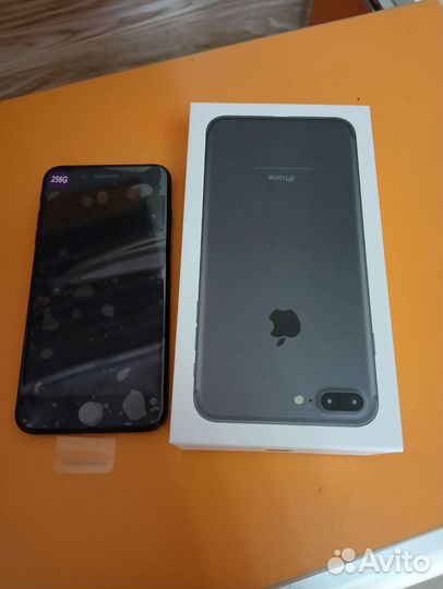 Телефон iPhone 7 plus