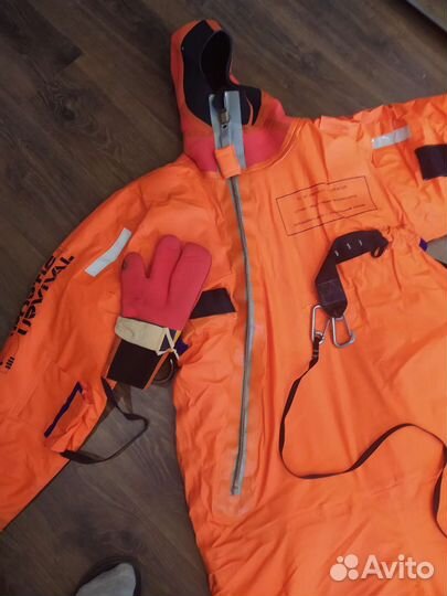 Тэрмокостюм спасательный