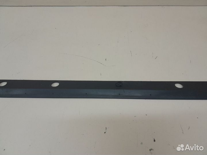 Накладка на порог наружная Toyota Corolla E180 201