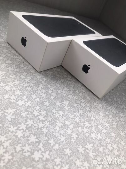 Коробки от iPhone