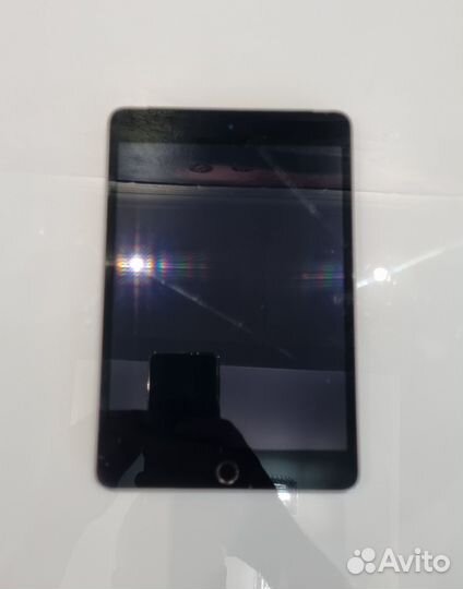 iPad mini 4 (Wi-Fi + Cellular)