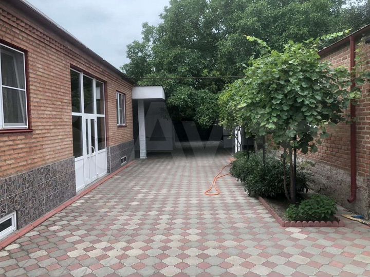 Дом 200 м² на участке 10 сот.