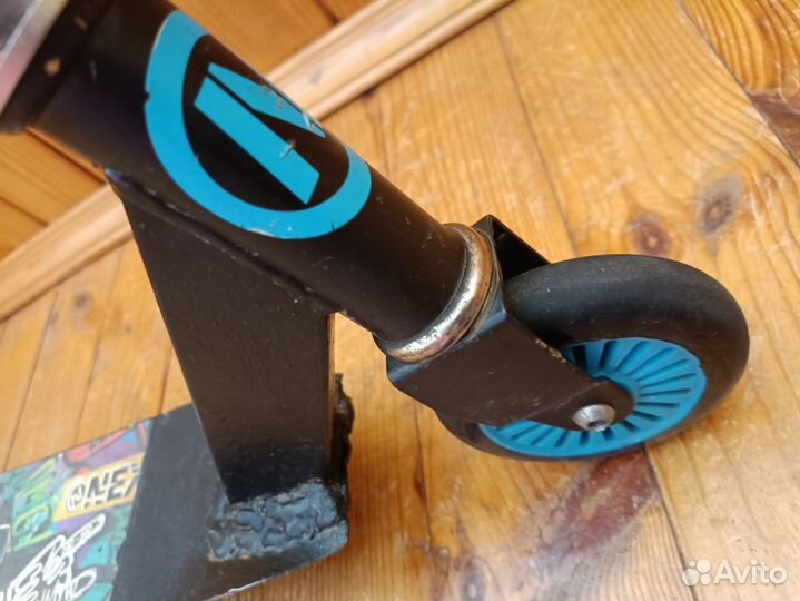 Трюковой самокат next