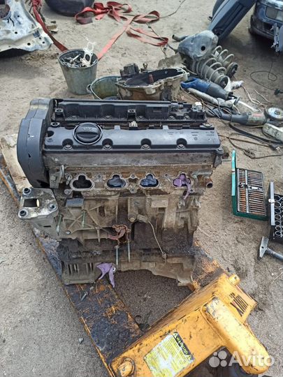 Двигатель PSA RFN Peugeot 307 2.0 EW10J4