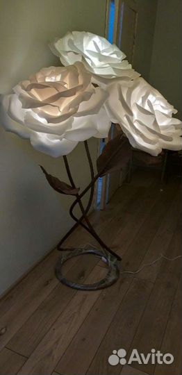 Роза-торшер из изалона