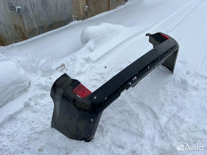 Бампер задний на lexus LX570 2011