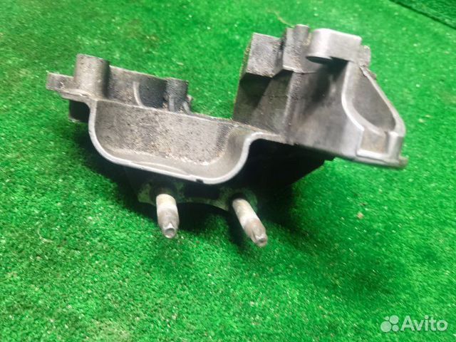 Кронштейн опоры двигателя Volvo S40 II 1.6 2006