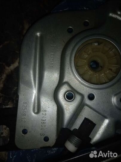 Стеклоподъёмник BMW X5