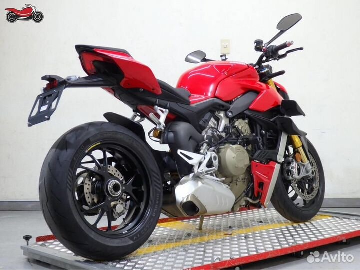 Ducati Streetfighter V4 2022г