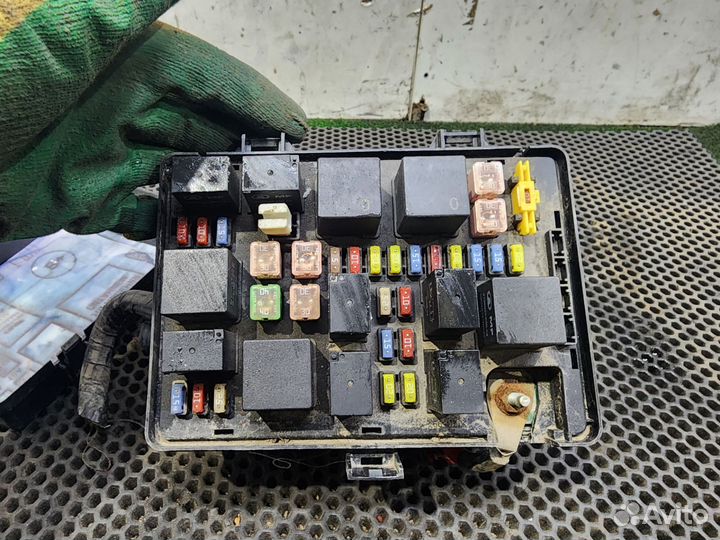 Блок предохранителей подкапотный Hover H2 H3