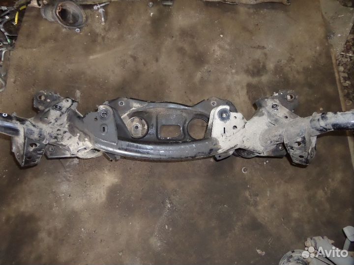 Задний подрамник Toyota RAV 4 05-17 г.в