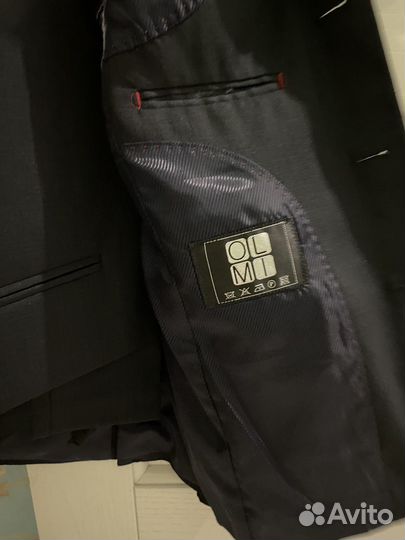 Школьный костюм тройка 38 размер