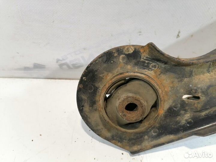 Рычаг подвески передний правый Chevrolet Lacetti