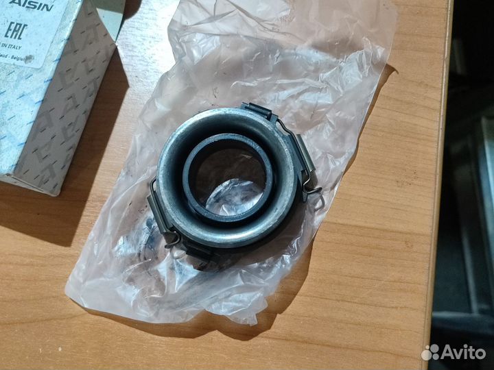 Подшипник выжимной Aisin BT060