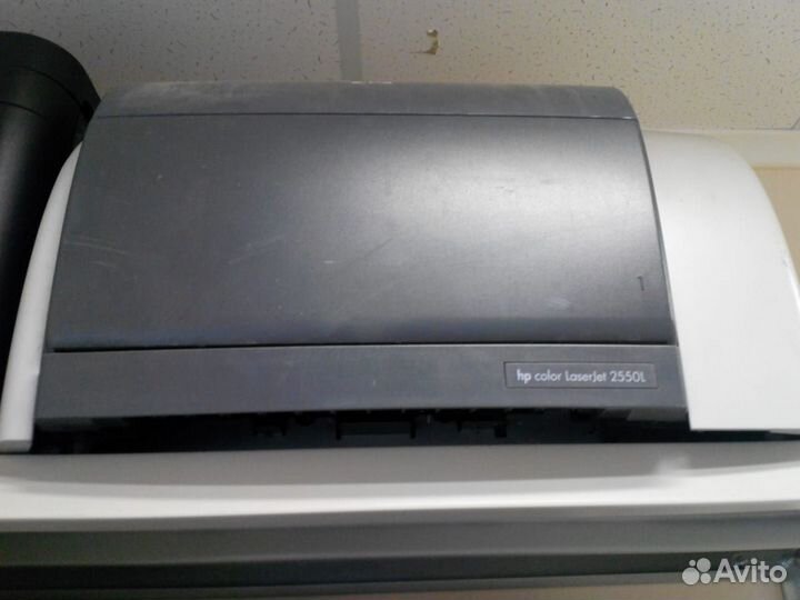 Продаю принтер HP color LaserJet2550L
