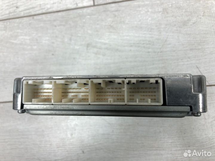 Эбу двс Toyota Avensis универсал 3ZZ-FE 2008