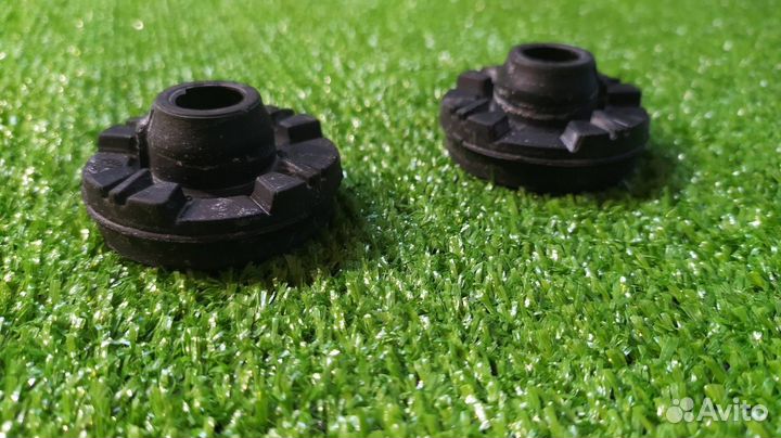 Подушка радиатора Audi A4 B9