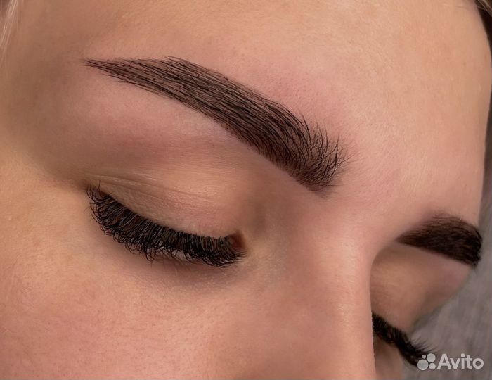 Окрашивание и оформление бровей