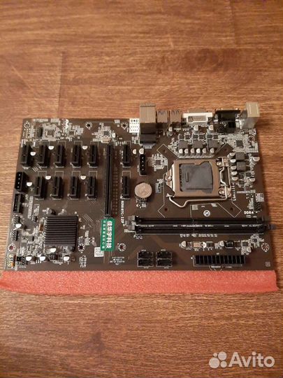 Материнская плата на 12 карт