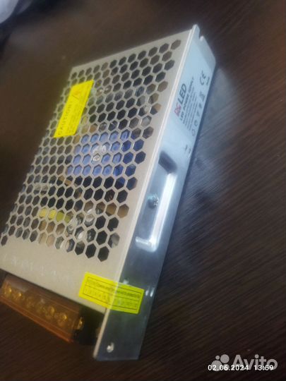 Блок питания для светодиодной ленты 24v