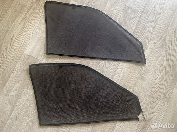 Автомобильные шторки на приору
