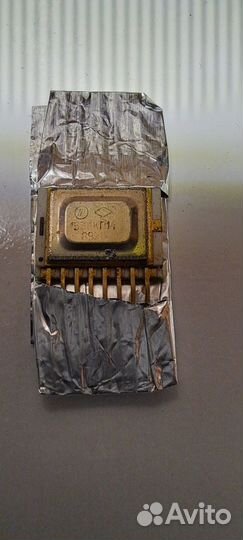 Микросхема 1533кп14