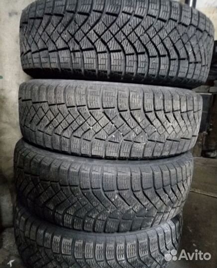 Pirelli Ice Zero 185/60 R15