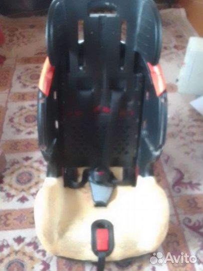 Детское автомобильное кресло от 9-18 кг