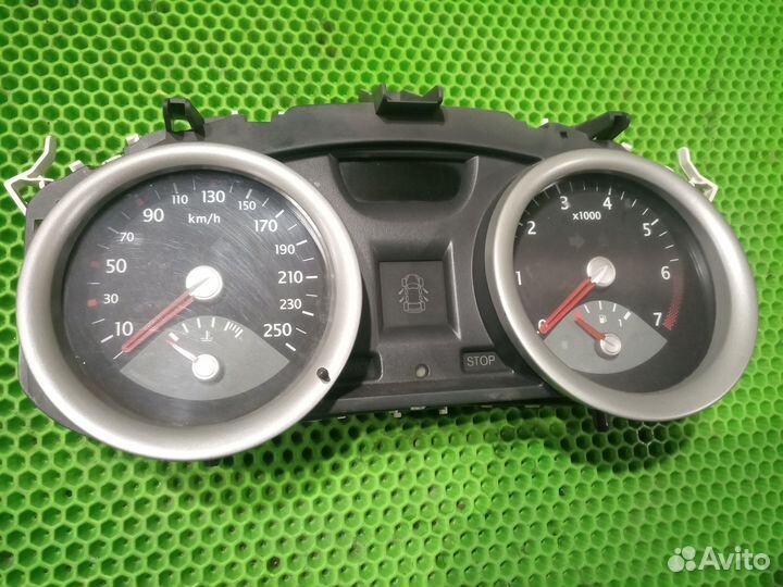 Щиток приборов Renault Megane 2