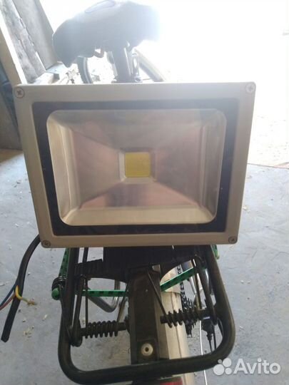 Светодиодный фонарь-прожектор 20 Ватт 220 вольт, д