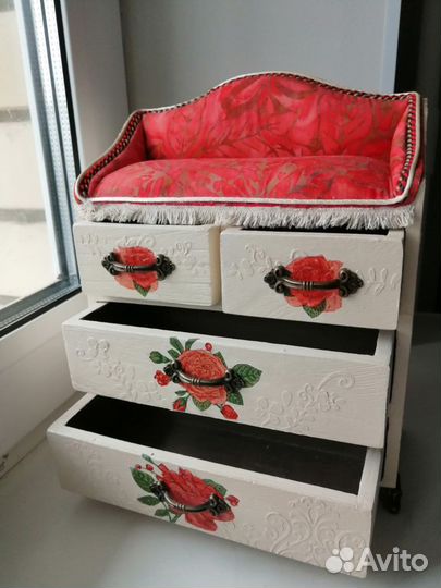 Комод для кукол