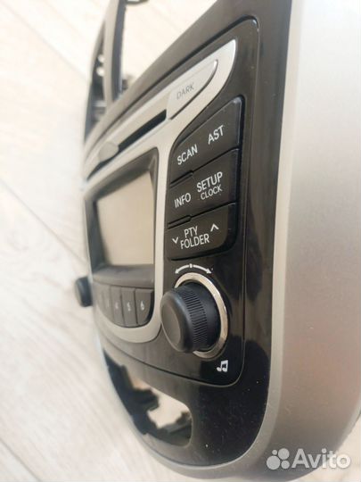 Штатная магнитола на hyundai solaris 1