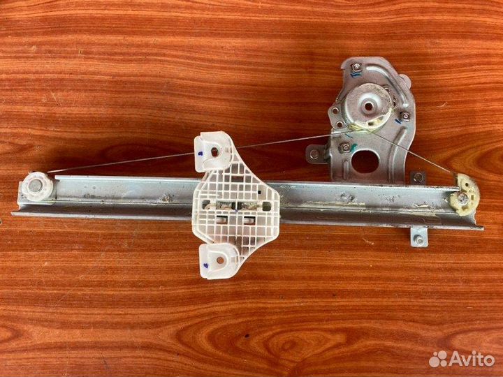 Стеклоподъемник задний левый Hyundai Creta