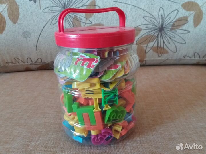 Продаются б/у пазлы для детей и игрушки