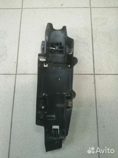 Кофр домкрата Рено Кангу 2