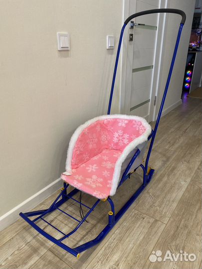 Санки на колесиках с новой сидушкой