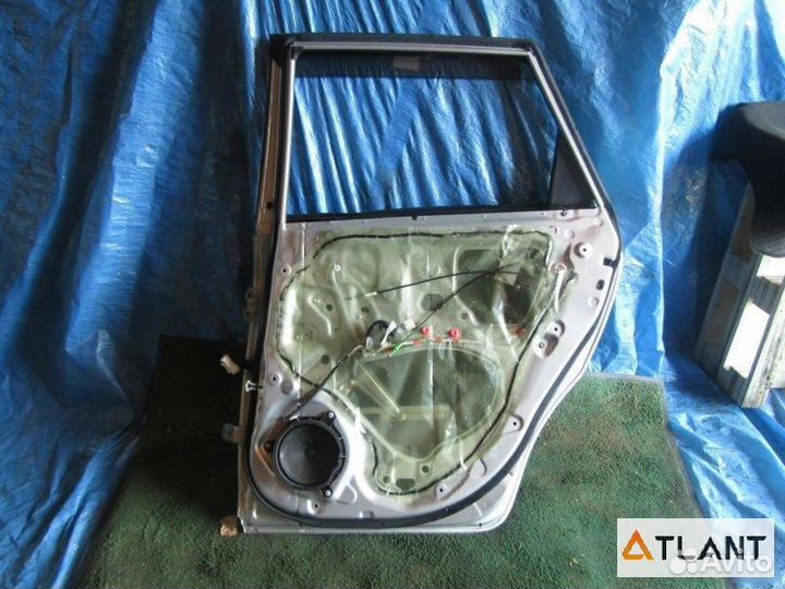 Дверь задний правый toyota ractis