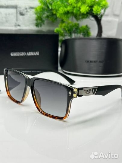 Солнцезащитные очки мужские Giorgio Armani