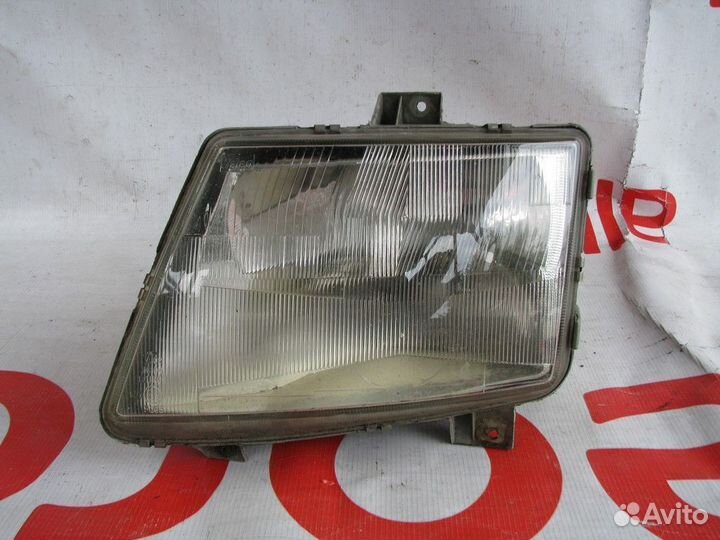 Mercedes Vito Viano W638 фара левая передняя 1996+