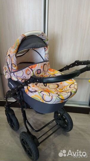 Детская коляска 3 в 1
