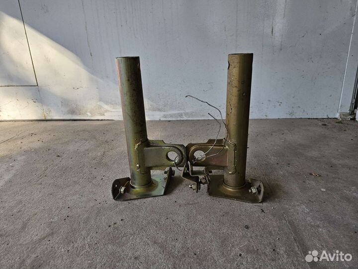 Кронштейн переднего бампера 2107