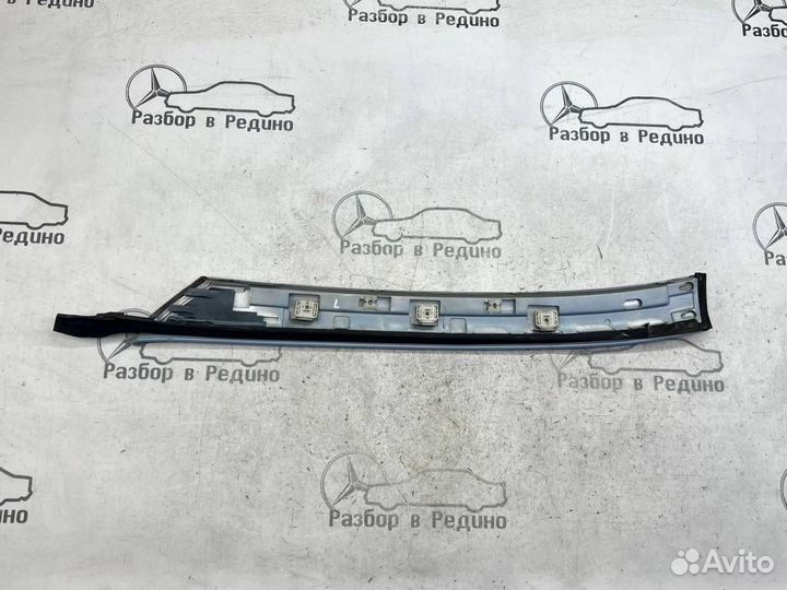 Накладка передней стойки w215 CL-class 113.960