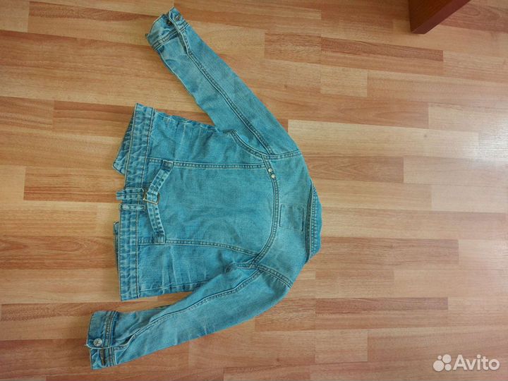 Джинсовая куртка на девочку р.116