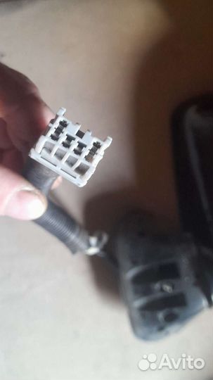 Зеркало заднего вида