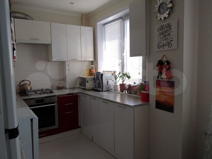 4-к. квартира, 58 м², 2/5 эт.