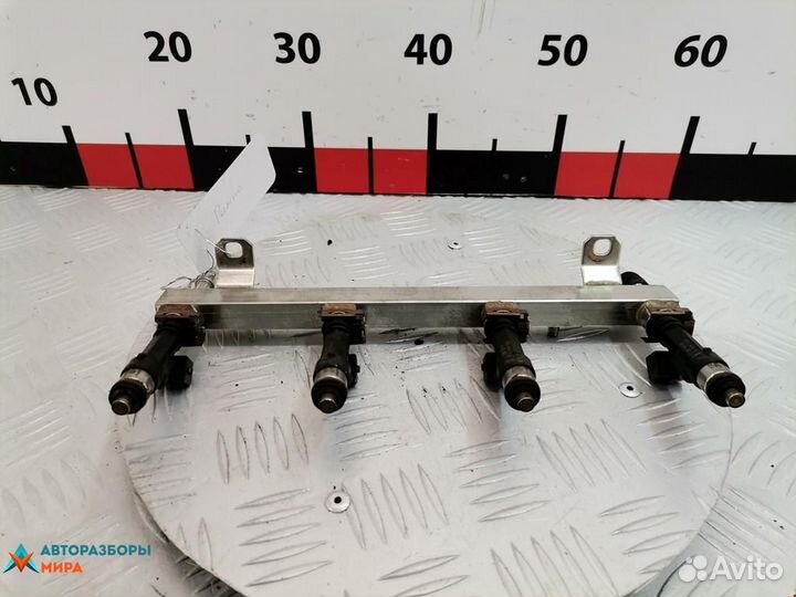 Топливная рампа Opel Astra H/Family рест. 2010