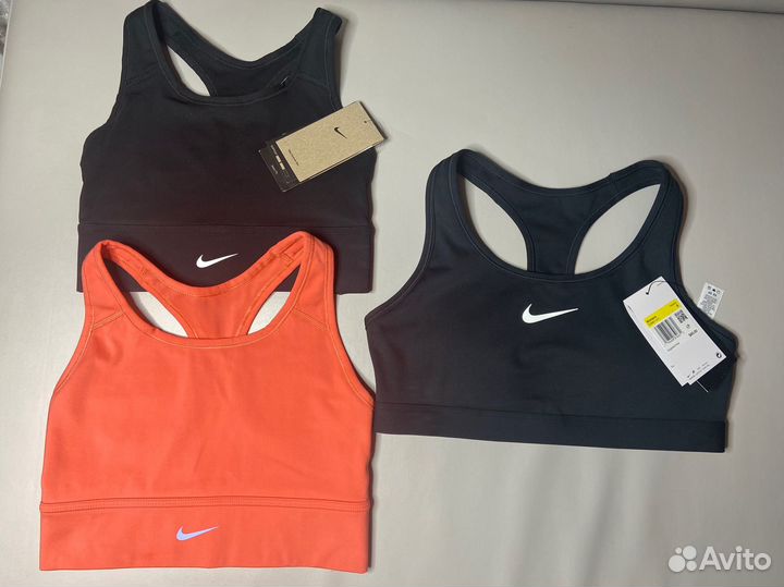 Спортивный топ бра Nike