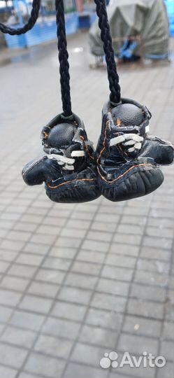 Перчатки в машину